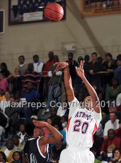 Thumbnail 3 in Butler vs. Bob Jones photogallery.