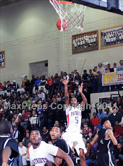 Thumbnail 3 in Butler vs. Bob Jones photogallery.