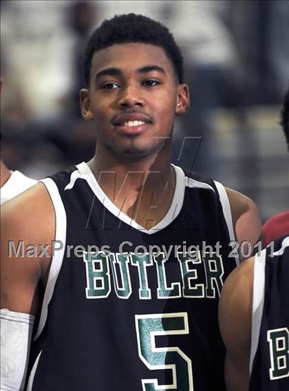 Thumbnail 3 in Butler vs. Bob Jones photogallery.