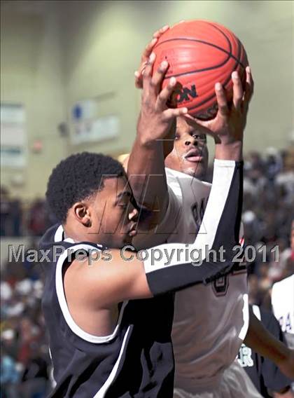 Thumbnail 1 in Butler vs. Bob Jones photogallery.