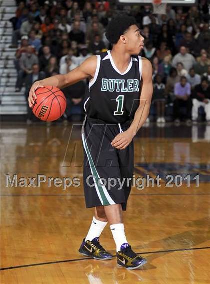 Thumbnail 3 in Butler vs. Bob Jones photogallery.