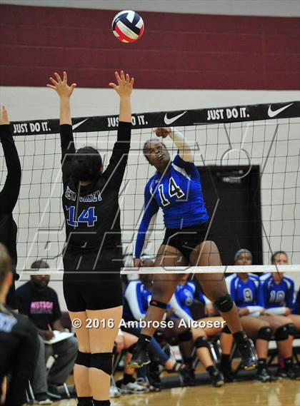 Thumbnail 3 in Westside vs. New Caney (NIKE Invitational Tournament) photogallery.