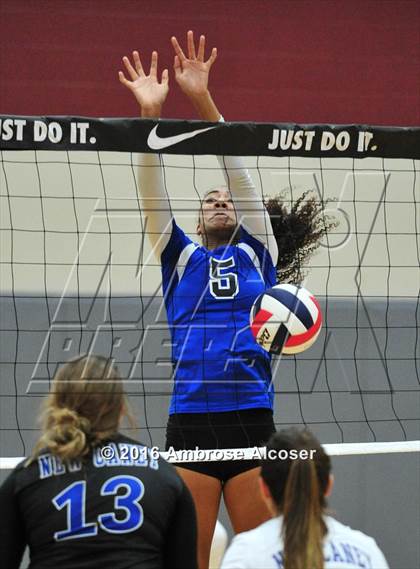 Thumbnail 1 in Westside vs. New Caney (NIKE Invitational Tournament) photogallery.