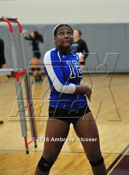 Thumbnail 3 in Westside vs. New Caney (NIKE Invitational Tournament) photogallery.