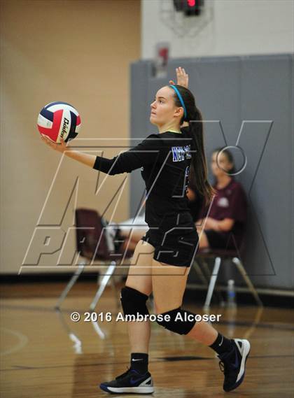 Thumbnail 2 in Westside vs. New Caney (NIKE Invitational Tournament) photogallery.