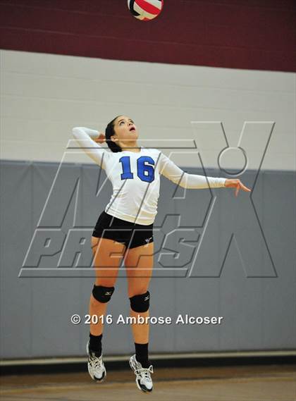 Thumbnail 3 in Westside vs. New Caney (NIKE Invitational Tournament) photogallery.