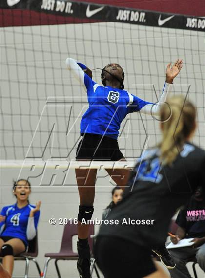 Thumbnail 3 in Westside vs. New Caney (NIKE Invitational Tournament) photogallery.