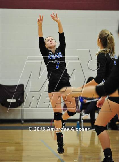 Thumbnail 1 in Westside vs. New Caney (NIKE Invitational Tournament) photogallery.