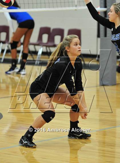 Thumbnail 1 in Westside vs. New Caney (NIKE Invitational Tournament) photogallery.