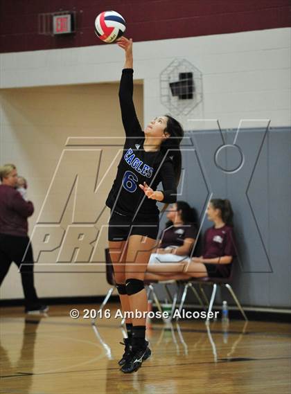 Thumbnail 3 in Westside vs. New Caney (NIKE Invitational Tournament) photogallery.