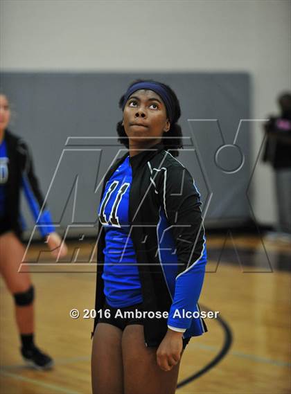 Thumbnail 3 in Westside vs. New Caney (NIKE Invitational Tournament) photogallery.