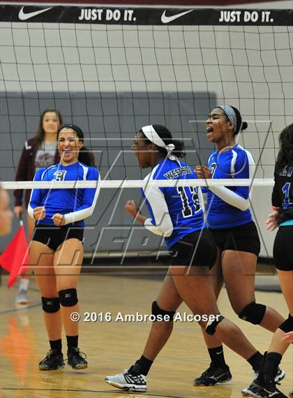 Thumbnail 3 in Westside vs. New Caney (NIKE Invitational Tournament) photogallery.