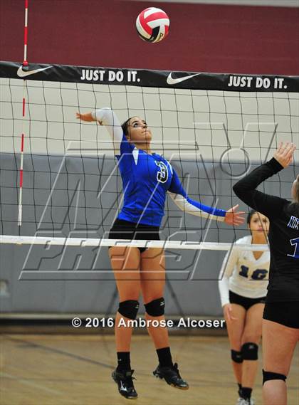 Thumbnail 3 in Westside vs. New Caney (NIKE Invitational Tournament) photogallery.