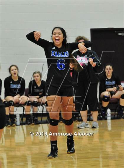 Thumbnail 2 in Westside vs. New Caney (NIKE Invitational Tournament) photogallery.