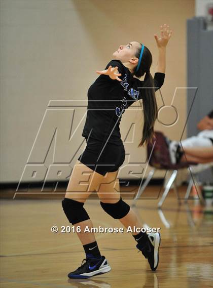 Thumbnail 2 in Westside vs. New Caney (NIKE Invitational Tournament) photogallery.