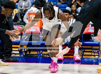 Thumbnail 3 in Paul VI vs. St. John's (WCAC Semi-Final) photogallery.