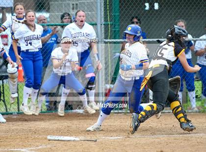 Thumbnail 3 in Valley View vs Northwestern Lehigh (PIAA 4A Quarterfinal) photogallery.