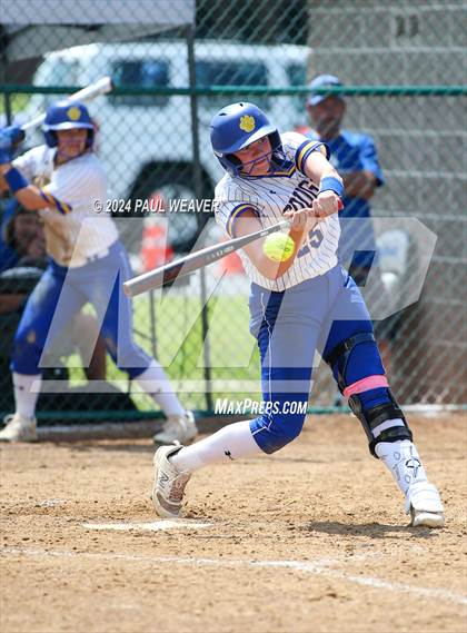 Thumbnail 1 in Valley View vs Northwestern Lehigh (PIAA 4A Quarterfinal) photogallery.