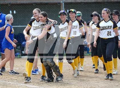 Thumbnail 2 in Valley View vs Northwestern Lehigh (PIAA 4A Quarterfinal) photogallery.