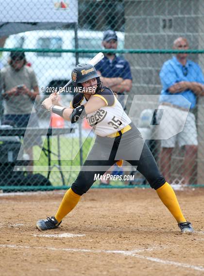 Thumbnail 3 in Valley View vs Northwestern Lehigh (PIAA 4A Quarterfinal) photogallery.