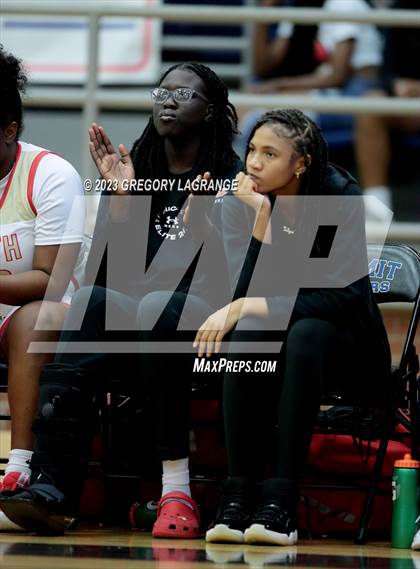 Thumbnail 1 in Summer Creek vs South Grand Prairie photogallery.