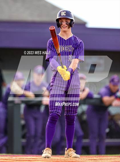 Thumbnail 3 in Tupelo @ DeSoto Central (MHSAA 6A Round 1) photogallery.