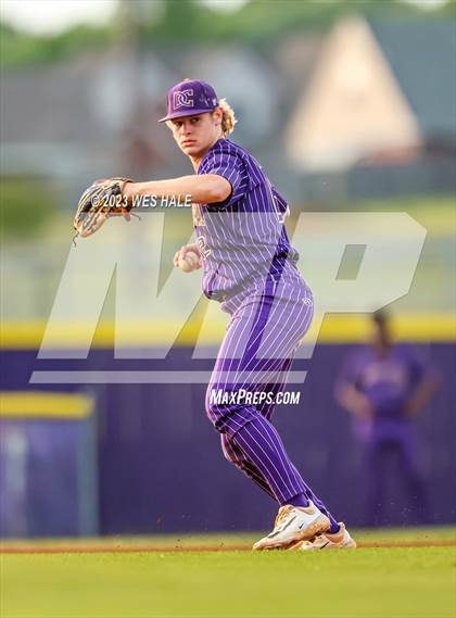 Thumbnail 3 in Tupelo @ DeSoto Central (MHSAA 6A Round 1) photogallery.