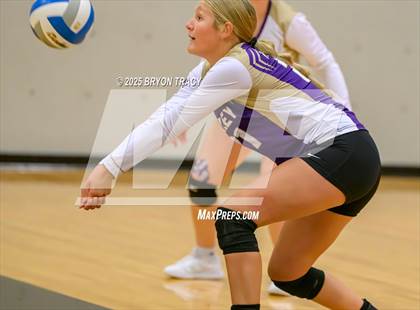 Thumbnail 1 in Oakley @ Greeley County photogallery.