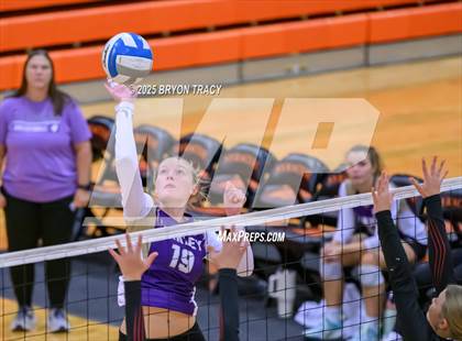 Thumbnail 1 in Oakley @ Greeley County photogallery.