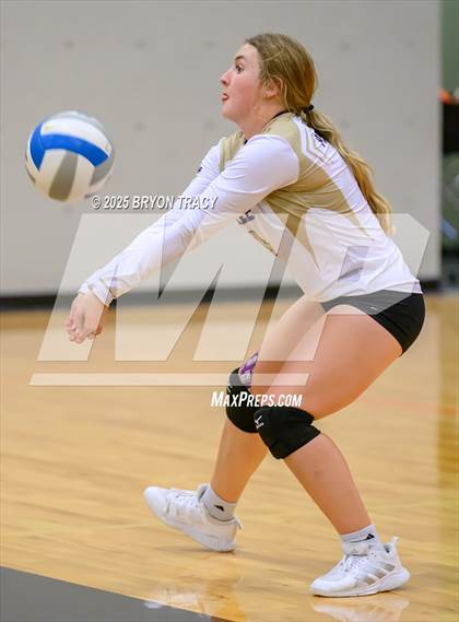 Thumbnail 1 in Oakley @ Greeley County photogallery.