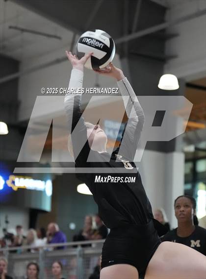 Thumbnail 2 in Mansfield vs Shadow Creek (Legends Invitational) photogallery.