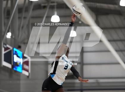 Thumbnail 1 in Mansfield vs Shadow Creek (Legends Invitational) photogallery.
