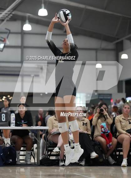 Thumbnail 1 in Mansfield vs Shadow Creek (Legends Invitational) photogallery.