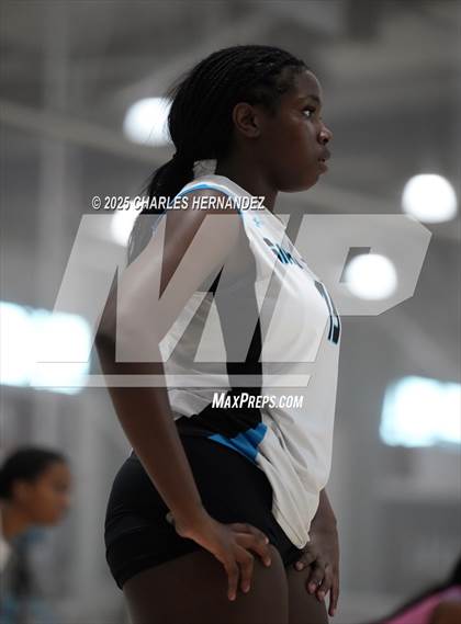 Thumbnail 1 in Mansfield vs Shadow Creek (Legends Invitational) photogallery.