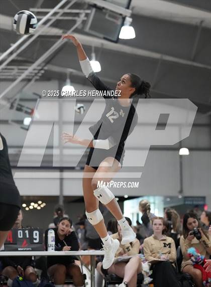 Thumbnail 1 in Mansfield vs Shadow Creek (Legends Invitational) photogallery.