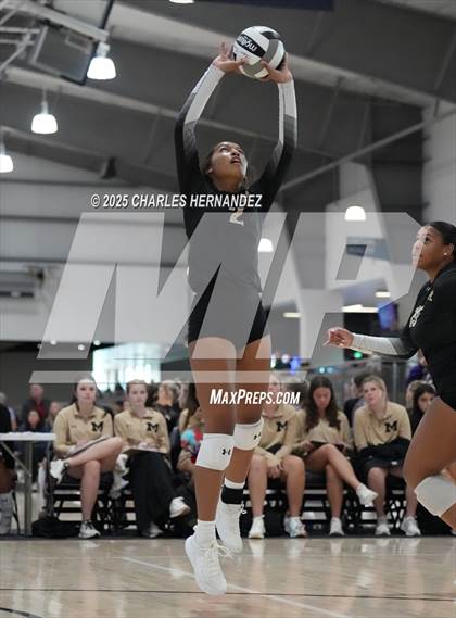 Thumbnail 2 in Mansfield vs Shadow Creek (Legends Invitational) photogallery.
