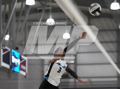 Thumbnail 2 in Mansfield vs Shadow Creek (Legends Invitational) photogallery.