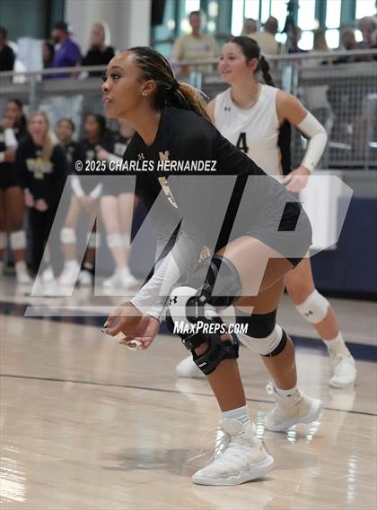 Thumbnail 2 in Mansfield vs Shadow Creek (Legends Invitational) photogallery.