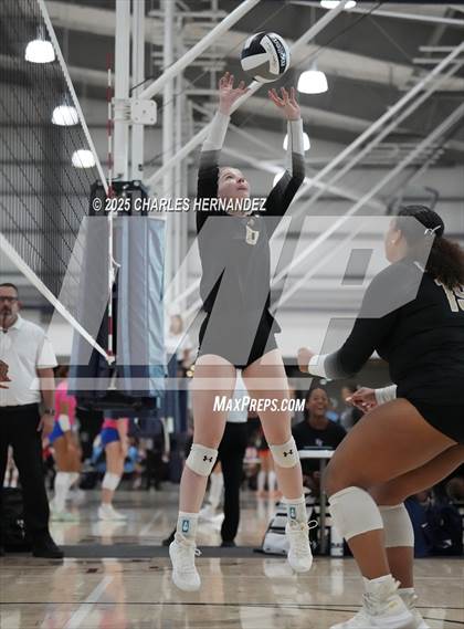 Thumbnail 1 in Mansfield vs Shadow Creek (Legends Invitational) photogallery.