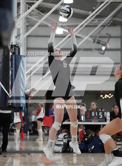 Thumbnail 2 in Mansfield vs Shadow Creek (Legends Invitational) photogallery.