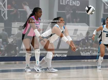 Thumbnail 3 in Mansfield vs Shadow Creek (Legends Invitational) photogallery.
