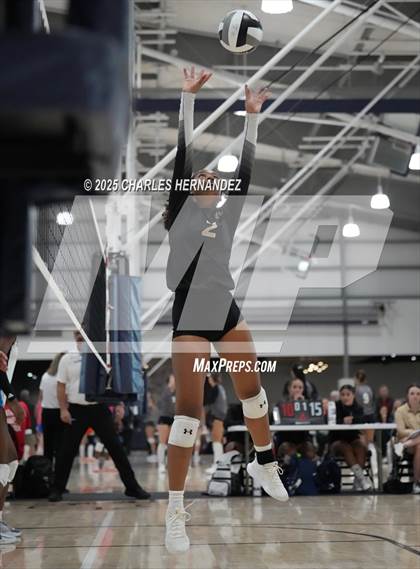 Thumbnail 3 in Mansfield vs Shadow Creek (Legends Invitational) photogallery.