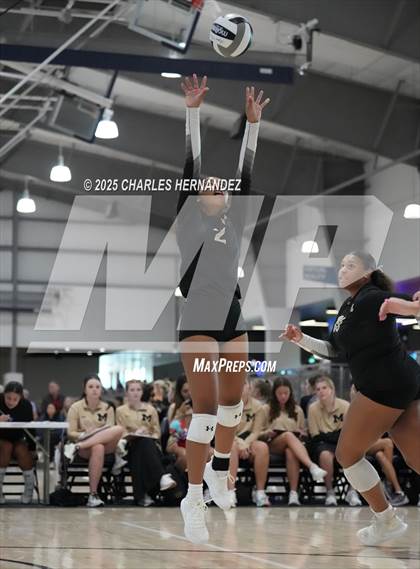 Thumbnail 2 in Mansfield vs Shadow Creek (Legends Invitational) photogallery.