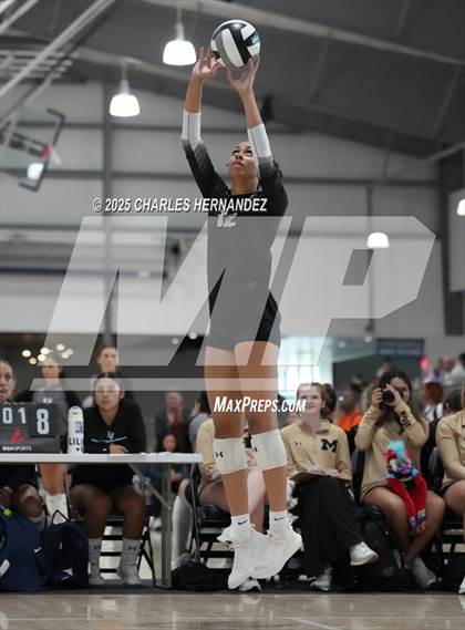 Thumbnail 2 in Mansfield vs Shadow Creek (Legends Invitational) photogallery.