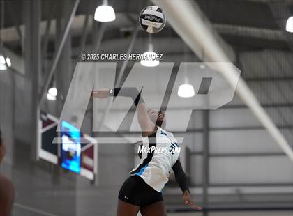 Thumbnail 2 in Mansfield vs Shadow Creek (Legends Invitational) photogallery.
