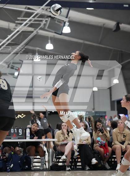 Thumbnail 2 in Mansfield vs Shadow Creek (Legends Invitational) photogallery.