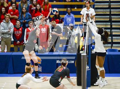 Thumbnail 1 in Archbishop Mitty vs. Mater Dei (CIF State Open Division Final) photogallery.