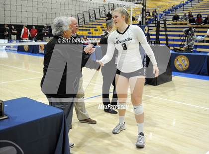 Thumbnail 2 in Archbishop Mitty vs. Mater Dei (CIF State Open Division Final) photogallery.