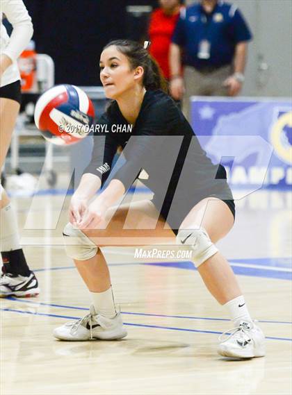 Thumbnail 2 in Archbishop Mitty vs. Mater Dei (CIF State Open Division Final) photogallery.