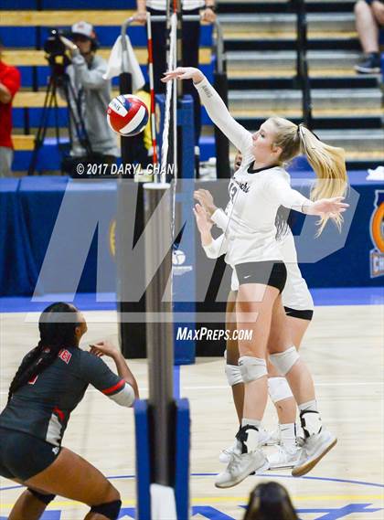 Thumbnail 1 in Archbishop Mitty vs. Mater Dei (CIF State Open Division Final) photogallery.